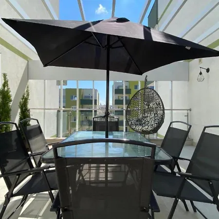Mohost Alpine Calm - 2br Hideaway With Panoramic Terrace Brasov