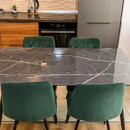 Mohost Alpine Calm - 2br Hideaway With Panoramic Terrace