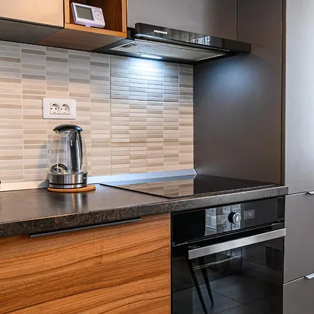 Mohost Alpine Calm - 2br Hideaway With Panoramic Terrace * Брашов