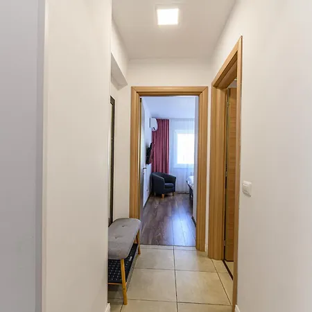 Mohost Alpine Calm - 2br Hideaway With Panoramic Terrace * Брашов