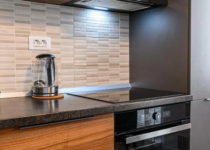 Mohost Alpine Calm - 2br Hideaway With Panoramic Terrace * Brașov